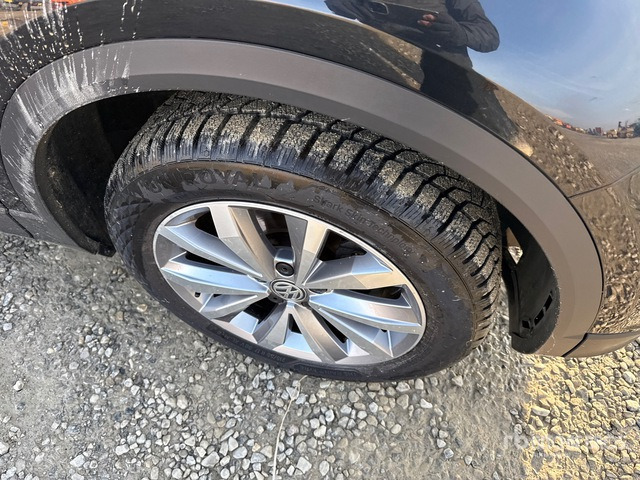 2020 Volkswagen T-Roc 1.5 TSI ACT BUSINESS DSG SUV - SUV: φωτογραφία 4 2020 Volkswagen T-Roc 1.5 TSI ACT BUSINESS DSG SUV - SUV: φωτογραφία 4