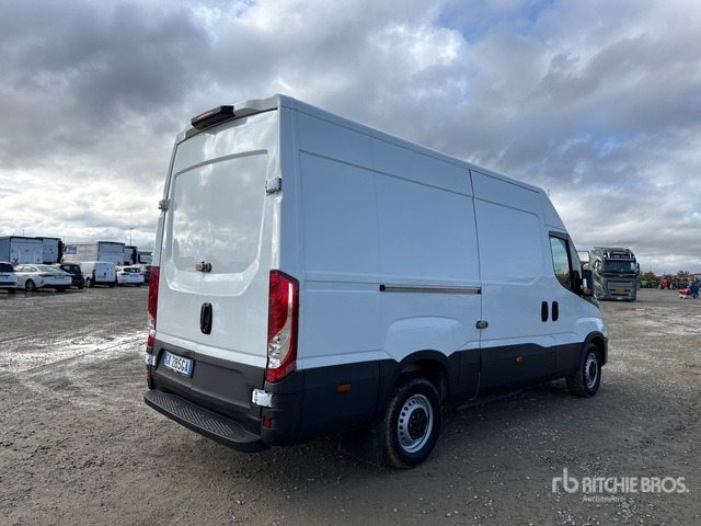2022 Iveco Daily 35S14NV 3520L H2 BLUE P Van Truck - Φορτηγό κόφα: φωτογραφία 3 2022 Iveco Daily 35S14NV 3520L H2 BLUE P Van Truck - Φορτηγό κόφα: φωτογραφία 3