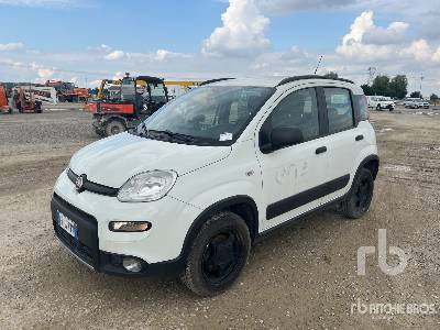 FIAT PANDA 4X4 - Αυτοκίνητο: φωτογραφία 1 FIAT PANDA 4X4 - Αυτοκίνητο: φωτογραφία 1