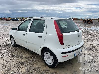 FIAT PUNTO - Αυτοκίνητο: φωτογραφία 2 FIAT PUNTO - Αυτοκίνητο: φωτογραφία 2