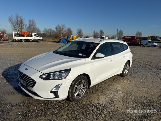 Ford Focus Automobile - Αυτοκίνητο: φωτογραφία 1 Ford Focus Automobile - Αυτοκίνητο: φωτογραφία 1