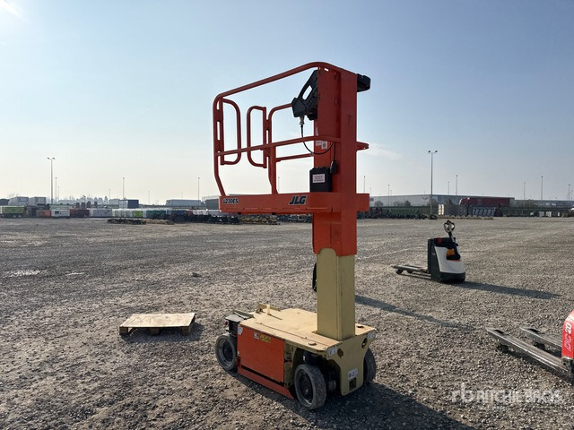 JLG 1230ES Vertical Mast Lift - Κάθετος ανελκυστήρας με κατάρτι: φωτογραφία 2 JLG 1230ES Vertical Mast Lift - Κάθετος ανελκυστήρας με κατάρτι: φωτογραφία 2