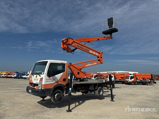 Nissan Cabstar Piattaforma autocarrata - Φορτηγό με εναέρια πλατφόρμα: φωτογραφία 1 Nissan Cabstar Piattaforma autocarrata - Φορτηγό με εναέρια πλατφόρμα: φωτογραφία 1