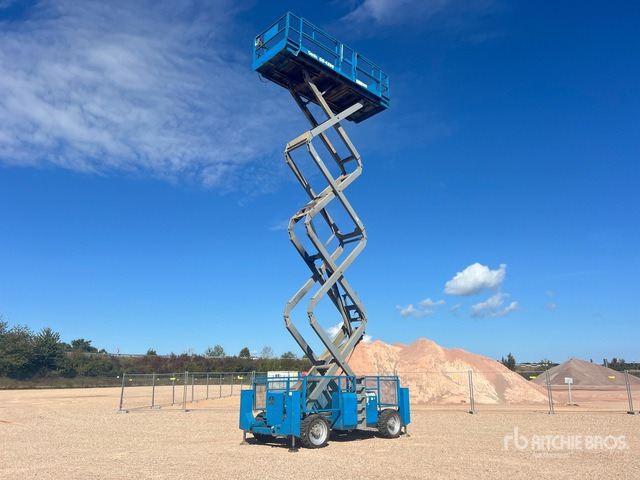 2001 Genie GS4390 4x4 Nacelle Ciseaux Scissor Lift - Ψαλιδωτό ανυψωτικό: φωτογραφία 3 2001 Genie GS4390 4x4 Nacelle Ciseaux Scissor Lift - Ψαλιδωτό ανυψωτικό: φωτογραφία 3