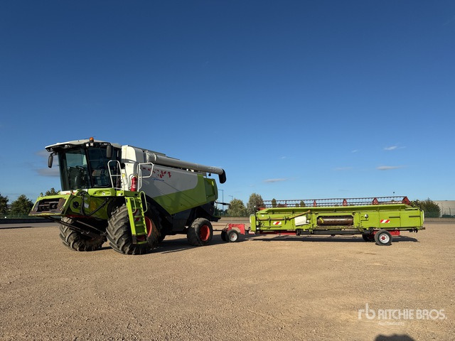 2006 Claas Lexion 570 Moissonneuse Batteuse Combine Harvester - Θεριζοαλωνιστική μηχανή: φωτογραφία 2 2006 Claas Lexion 570 Moissonneuse Batteuse Combine Harvester - Θεριζοαλωνιστική μηχανή: φωτογραφία 2