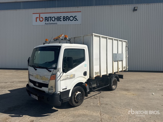 2007 Nissan Cabstar 35.11 4x2 Camion Benne Dump Truck: Light Duty - Φορτηγό ανατρεπόμενο: φωτογραφία 2 2007 Nissan Cabstar 35.11 4x2 Camion Benne Dump Truck: Light Duty - Φορτηγό ανατρεπόμενο: φωτογραφία 2