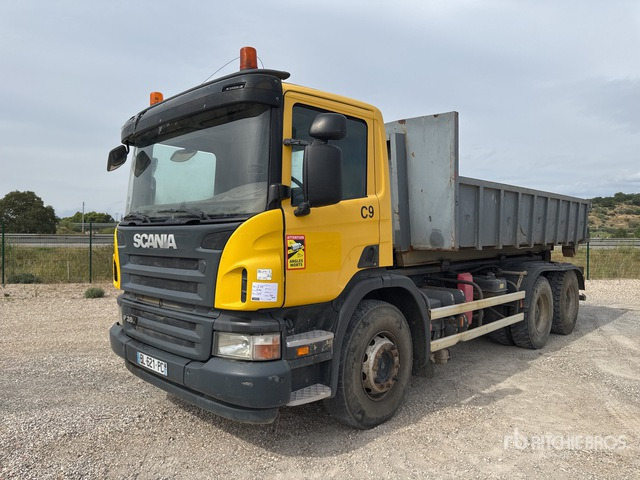 2008 Scania P380 6x4 Camion Amplirol 6x4 Roll-Off Truck - Φορτηγό φόρτωσης γάντζου: φωτογραφία 2 2008 Scania P380 6x4 Camion Amplirol 6x4 Roll-Off Truck - Φορτηγό φόρτωσης γάντζου: φωτογραφία 2