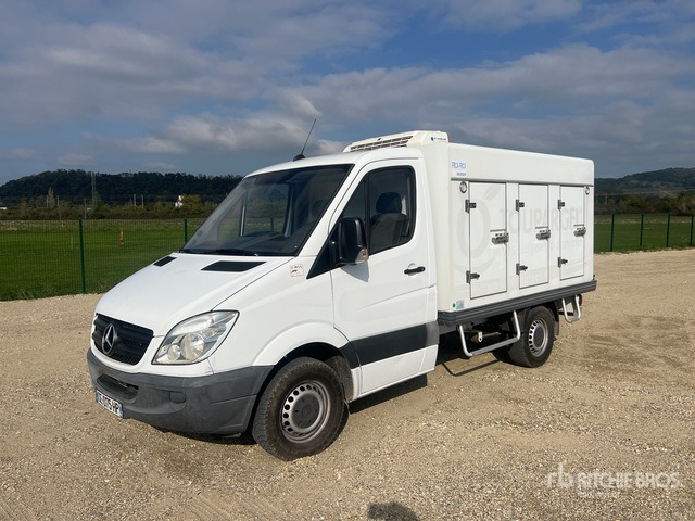 2012 Mercedes-Benz Sprinter 310 DCi 4x2 Crew Cab Camion Frigorifiqu ... Refrigerated Truck - Φορτηγό ψυγείο: φωτογραφία 1 2012 Mercedes-Benz Sprinter 310 DCi 4x2 Crew Cab Camion Frigorifiqu ... Refrigerated Truck - Φορτηγό ψυγείο: φωτογραφία 1