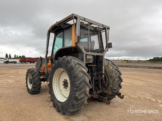2012 Valtra T121 Tracteur Agricole (Inoperable) 4WD Tractor - Τρακτέρ: φωτογραφία 3 2012 Valtra T121 Tracteur Agricole (Inoperable) 4WD Tractor - Τρακτέρ: φωτογραφία 3