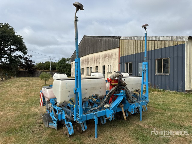 2014 Monosem NG Plus-6R 6 Row Semoir Monograine 6 Rangs Planter - Σπαρτική μηχανή ακριβείας: φωτογραφία 1 2014 Monosem NG Plus-6R 6 Row Semoir Monograine 6 Rangs Planter - Σπαρτική μηχανή ακριβείας: φωτογραφία 1
