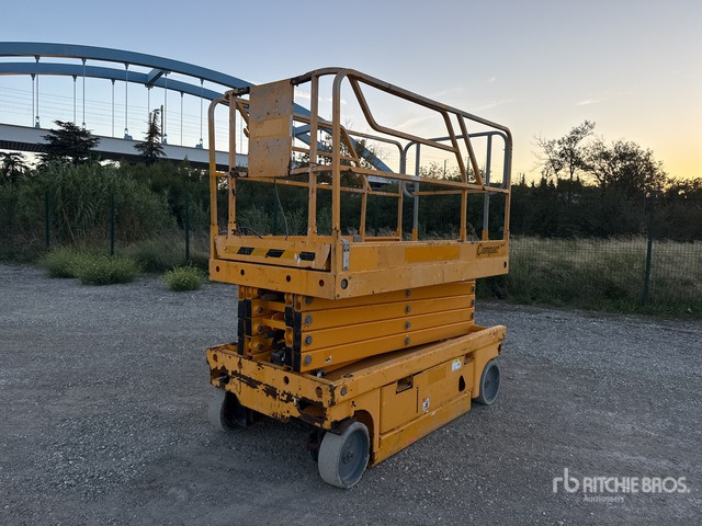2015 Haulotte Compact12 Nacelle Ciseaux Electrique Electric Scissor Lift - Ψαλιδωτό ανυψωτικό: φωτογραφία 2 2015 Haulotte Compact12 Nacelle Ciseaux Electrique Electric Scissor Lift - Ψαλιδωτό ανυψωτικό: φωτογραφία 2