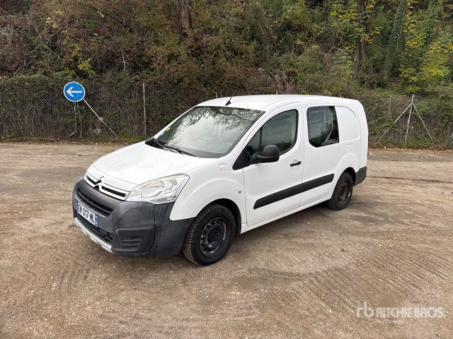 2017 Citroen Berlingo Vehicule Utilitaire Cargo Van - Ελαφρύ επαγγελματικό: φωτογραφία 2 2017 Citroen Berlingo Vehicule Utilitaire Cargo Van - Ελαφρύ επαγγελματικό: φωτογραφία 2