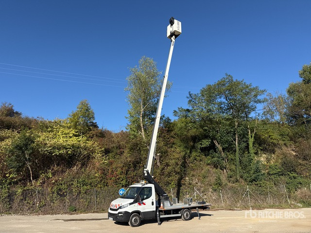 2019 Iveco Daily 2018 Klubb KT48 16 m on 4x2 Cam ... Bucket Truck - Φορτηγό με εναέρια πλατφόρμα: φωτογραφία 3 2019 Iveco Daily 2018 Klubb KT48 16 m on 4x2 Cam ... Bucket Truck - Φορτηγό με εναέρια πλατφόρμα: φωτογραφία 3
