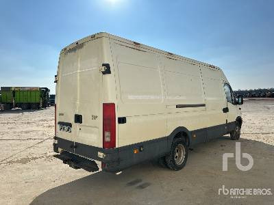 IVECO DAILY 35C12 Vehicule Utilitaire - Βαν: φωτογραφία 3 IVECO DAILY 35C12 Vehicule Utilitaire - Βαν: φωτογραφία 3
