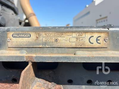 Φορτηγό ανατρεπόμενο IVECO TRAKKER 410 EEV 6x4 Camion Benne: φωτογραφία 31