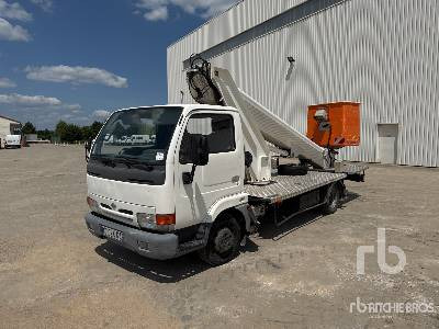 NISSAN 2001 Multitel 220 ALU AF 22 m o ... - Φορτηγό με εναέρια πλατφόρμα: φωτογραφία 1 NISSAN 2001 Multitel 220 ALU AF 22 m o ... - Φορτηγό με εναέρια πλατφόρμα: φωτογραφία 1