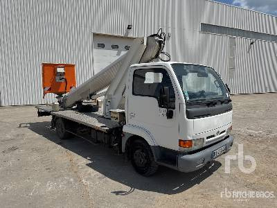 NISSAN 2001 Multitel 220 ALU AF 22 m o ... - Φορτηγό με εναέρια πλατφόρμα: φωτογραφία 5 NISSAN 2001 Multitel 220 ALU AF 22 m o ... - Φορτηγό με εναέρια πλατφόρμα: φωτογραφία 5