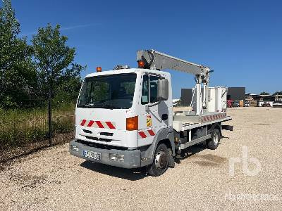 NISSAN 2003 Multitel MJ190DS 19 m on 4 ... - Φορτηγό με εναέρια πλατφόρμα: φωτογραφία 1 NISSAN 2003 Multitel MJ190DS 19 m on 4 ... - Φορτηγό με εναέρια πλατφόρμα: φωτογραφία 1