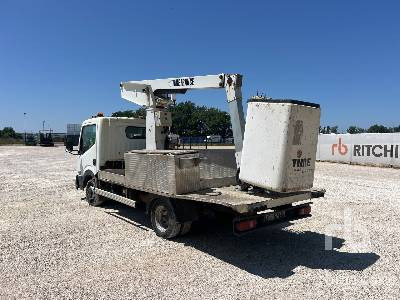 NISSAN CABSTAR 35.11 2009 Versalift ET-30-LE 9 m on ... - Φορτηγό με εναέρια πλατφόρμα: φωτογραφία 2 NISSAN CABSTAR 35.11 2009 Versalift ET-30-LE 9 m on ... - Φορτηγό με εναέρια πλατφόρμα: φωτογραφία 2