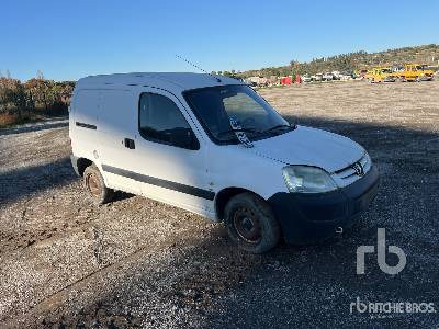 PEUGEOT PARTNER Vehicule Utilitaire (Inoperable) - Βαν: φωτογραφία 4 PEUGEOT PARTNER Vehicule Utilitaire (Inoperable) - Βαν: φωτογραφία 4