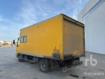 RENAULT MIDLUM 135 4x2 Camion Fourgon - Φορτηγό κόφα: φωτογραφία 2 RENAULT MIDLUM 135 4x2 Camion Fourgon - Φορτηγό κόφα: φωτογραφία 2