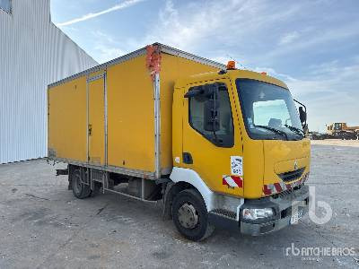 RENAULT MIDLUM 135 4x2 Camion Fourgon - Φορτηγό κόφα: φωτογραφία 4 RENAULT MIDLUM 135 4x2 Camion Fourgon - Φορτηγό κόφα: φωτογραφία 4