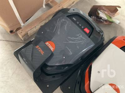 STIHL Qte De Robots de Tonte Electriques - Χλοοκοπτικό: φωτογραφία 3 STIHL Qte De Robots de Tonte Electriques - Χλοοκοπτικό: φωτογραφία 3