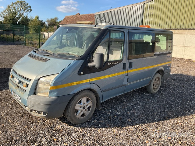 2010 Ford Transit 115 Tourneo T280 SWB Limited (Inoperable) Minivan - Επιβατικό βαν: φωτογραφία 1 2010 Ford Transit 115 Tourneo T280 SWB Limited (Inoperable) Minivan - Επιβατικό βαν: φωτογραφία 1