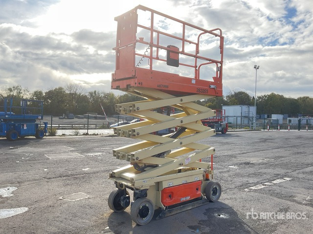 2015 JLG 2632ES Electric Scissor Lift - Ψαλιδωτό ανυψωτικό: φωτογραφία 2 2015 JLG 2632ES Electric Scissor Lift - Ψαλιδωτό ανυψωτικό: φωτογραφία 2
