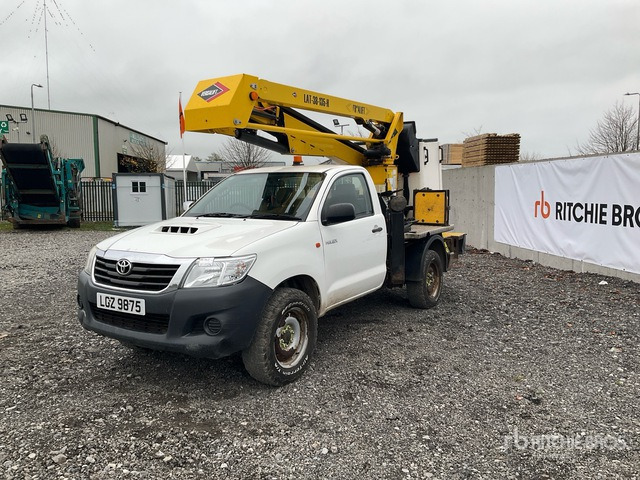 2018 Toyota Hilux 2018 Versalift LAT-38-135-H on 4x4 Bucket Truck - Φορτηγό με εναέρια πλατφόρμα: φωτογραφία 3 2018 Toyota Hilux 2018 Versalift LAT-38-135-H on 4x4 Bucket Truck - Φορτηγό με εναέρια πλατφόρμα: φωτογραφία 3
