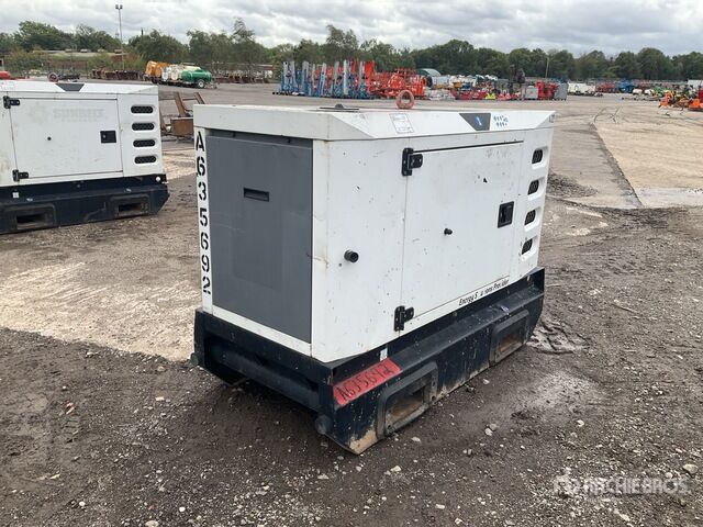 Sdmo R22 Generator Set - Βιομηχανική γεννήτρια: φωτογραφία 4 Sdmo R22 Generator Set - Βιομηχανική γεννήτρια: φωτογραφία 4