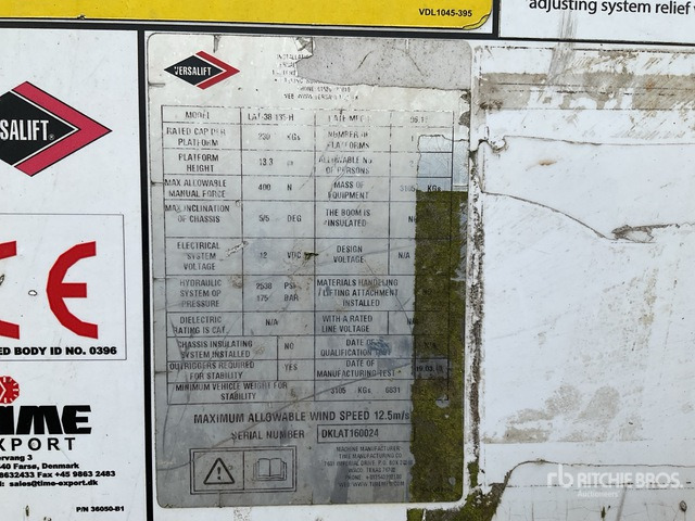 Toyota Hilux Bucket Truck - Φορτηγό με εναέρια πλατφόρμα: φωτογραφία 5 Toyota Hilux Bucket Truck - Φορτηγό με εναέρια πλατφόρμα: φωτογραφία 5