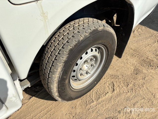 2008 Isuzu D-Max 4x2 Crew Cab Pickup - Ημιφορτηγό: φωτογραφία 5 2008 Isuzu D-Max 4x2 Crew Cab Pickup - Ημιφορτηγό: φωτογραφία 5