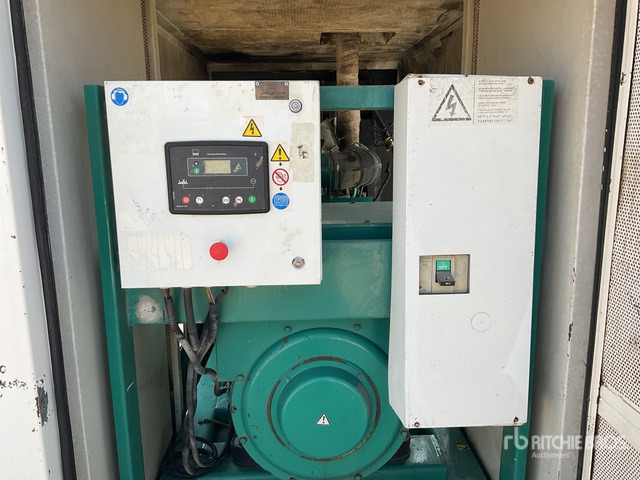 2011 Cummins 385 kVA Skid-Mounted Generator Set - Βιομηχανική γεννήτρια: φωτογραφία 4 2011 Cummins 385 kVA Skid-Mounted Generator Set - Βιομηχανική γεννήτρια: φωτογραφία 4