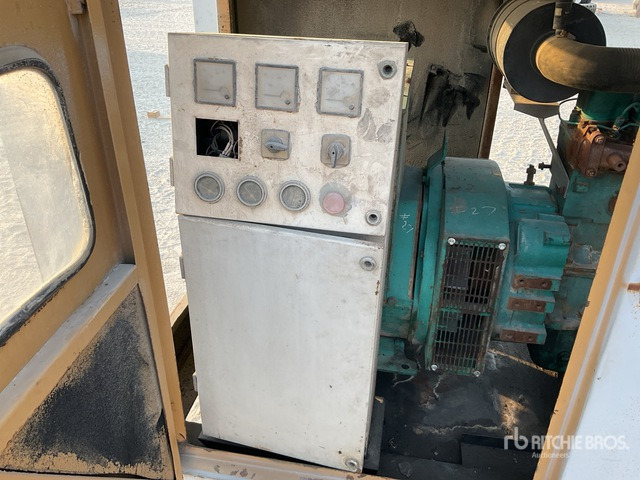 2011 Cummins JCS-200-5 200 kVA Skid-Mounted (Inoperable) Generator Set - Βιομηχανική γεννήτρια: φωτογραφία 4 2011 Cummins JCS-200-5 200 kVA Skid-Mounted (Inoperable) Generator Set - Βιομηχανική γεννήτρια: φωτογραφία 4