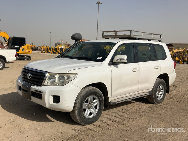 2012 Toyota Land Cruiser GX 200L 4x4 SUV - SUV: φωτογραφία 1 2012 Toyota Land Cruiser GX 200L 4x4 SUV - SUV: φωτογραφία 1