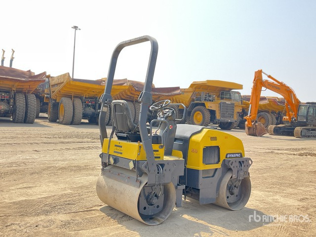 2014 Dynapac CC1200 - Οδοστρωτήρας: φωτογραφία 4 2014 Dynapac CC1200 - Οδοστρωτήρας: φωτογραφία 4