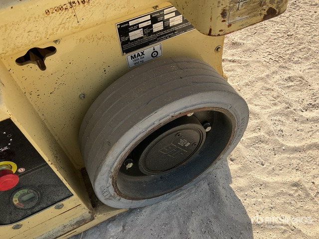 2014 JLG 3248RS Electric Scissor Lift - Ψαλιδωτό ανυψωτικό: φωτογραφία 5 2014 JLG 3248RS Electric Scissor Lift - Ψαλιδωτό ανυψωτικό: φωτογραφία 5