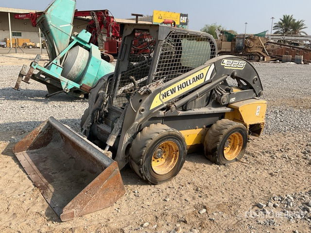 2014 New Holland L225 (Inoperable) Skid Steer Loader - Φορτωτής πλάγιας ολίσθησης: φωτογραφία 2 2014 New Holland L225 (Inoperable) Skid Steer Loader - Φορτωτής πλάγιας ολίσθησης: φωτογραφία 2