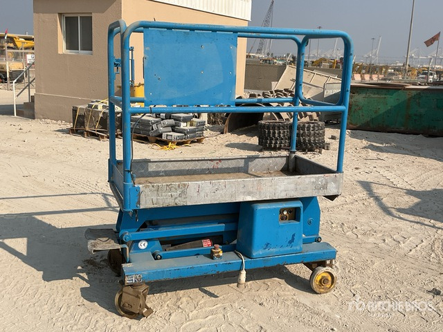 2014 Power Towers Electric Vertical Mast Lift - Κάθετος ανελκυστήρας με κατάρτι: φωτογραφία 2 2014 Power Towers Electric Vertical Mast Lift - Κάθετος ανελκυστήρας με κατάρτι: φωτογραφία 2