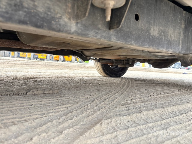 2015 Isuzu D-Max 4x2 Crew Cab Pickup - Ημιφορτηγό: φωτογραφία 4 2015 Isuzu D-Max 4x2 Crew Cab Pickup - Ημιφορτηγό: φωτογραφία 4