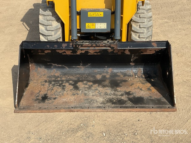 Φορτωτής πλάγιας ολίσθησης 2017 Gehl R134: φωτογραφία 6