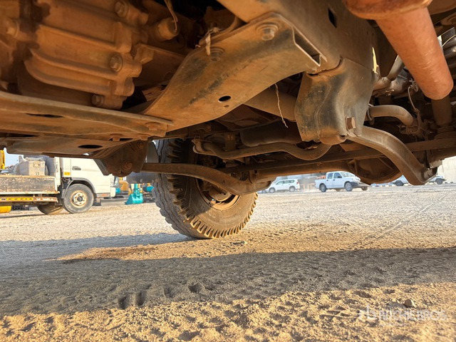 2018 Toyota Land Cruiser 78R 4x4 SUV - SUV: φωτογραφία 5 2018 Toyota Land Cruiser 78R 4x4 SUV - SUV: φωτογραφία 5