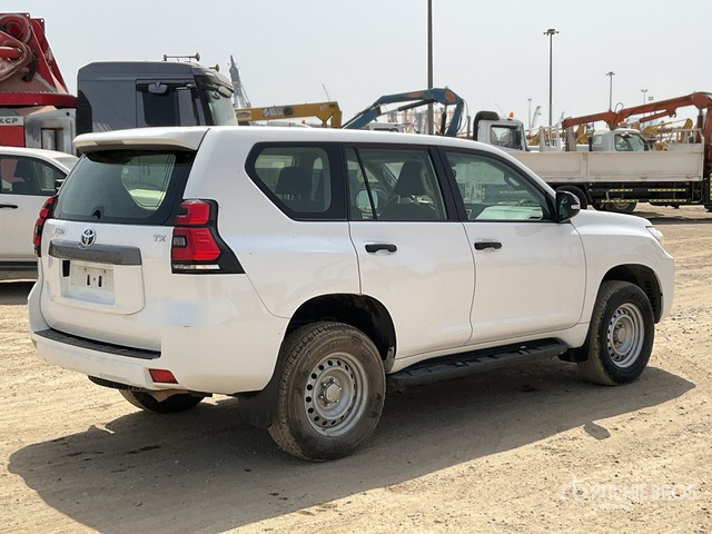 2018 Toyota Prado 150L 4x4 SUV - SUV: φωτογραφία 4 2018 Toyota Prado 150L 4x4 SUV - SUV: φωτογραφία 4