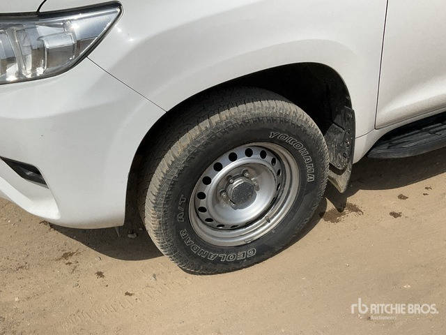 2018 Toyota Prado 150L 4x4 SUV - SUV: φωτογραφία 5 2018 Toyota Prado 150L 4x4 SUV - SUV: φωτογραφία 5
