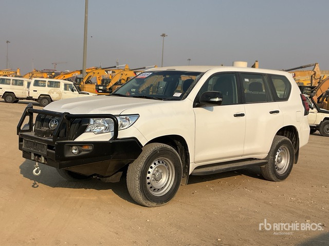 2019 Toyota Prado TX 150L 4x4 SUV - SUV: φωτογραφία 3 2019 Toyota Prado TX 150L 4x4 SUV - SUV: φωτογραφία 3