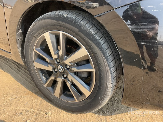 2021 Nissan Versa Automobile - Αυτοκίνητο: φωτογραφία 5 2021 Nissan Versa Automobile - Αυτοκίνητο: φωτογραφία 5