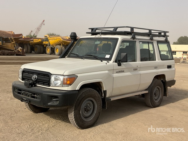 2023 Toyota Land Cruiser 76L 4x4 SUV - Άλλα μηχανήματα: φωτογραφία 1 2023 Toyota Land Cruiser 76L 4x4 SUV - Άλλα μηχανήματα: φωτογραφία 1