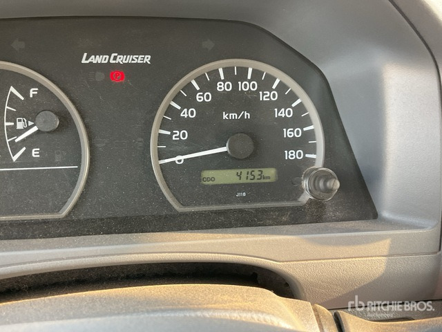 2023 Toyota Land Cruiser 79L 4x4 Crew Cab Pickup - Ημιφορτηγό: φωτογραφία 2 2023 Toyota Land Cruiser 79L 4x4 Crew Cab Pickup - Ημιφορτηγό: φωτογραφία 2