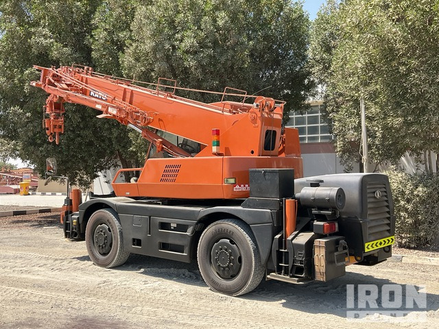 Kato KR10H Rough Terrain Crane - Γερανός για ανώμαλο έδαφος: φωτογραφία 4 Kato KR10H Rough Terrain Crane - Γερανός για ανώμαλο έδαφος: φωτογραφία 4